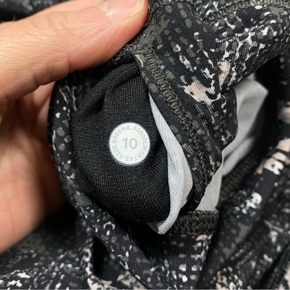 Lululemon Wunder Under High-Rise Tight 28” 10 Large Floral Spritz Multi - Picture 7 of 8